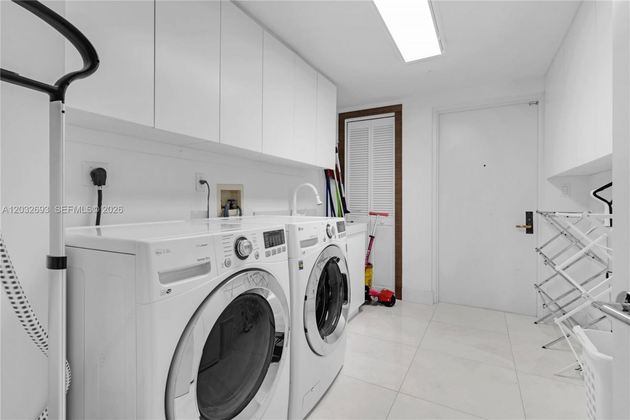 430 S Grand Bay Dr, Unit 505, Key Biscayne, FL 33149 Photo
