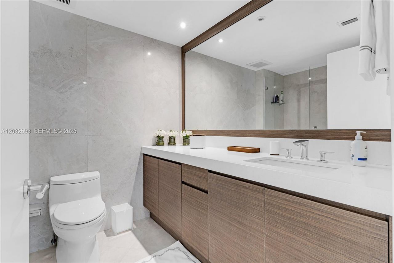 430 S Grand Bay Dr, Unit 505, Key Biscayne, FL 33149 Photo