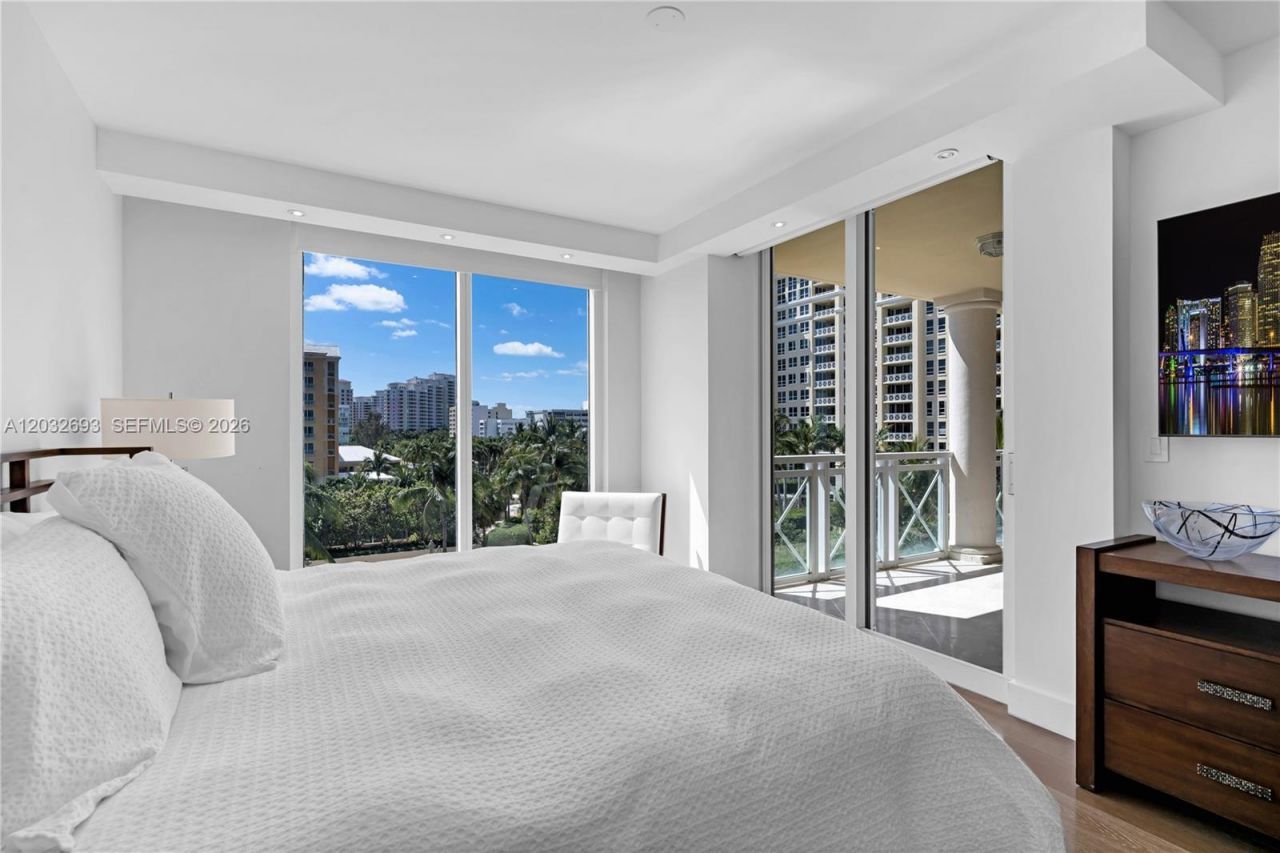 430 S Grand Bay Dr, Unit 505, Key Biscayne, FL 33149 Photo