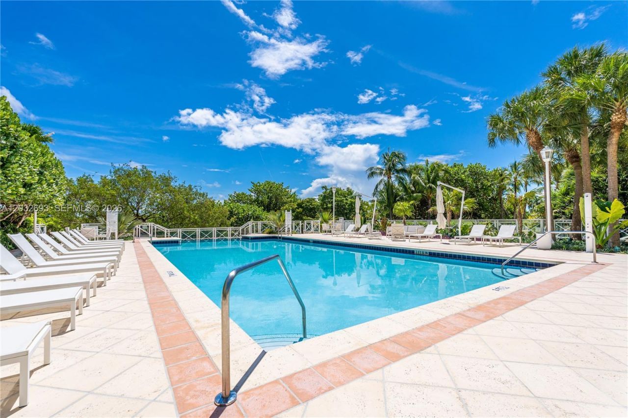 430 S Grand Bay Dr, Unit 505, Key Biscayne, FL 33149 Photo