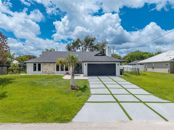 3438 SE Hart Cir , Port St. Lucie, FL 34984