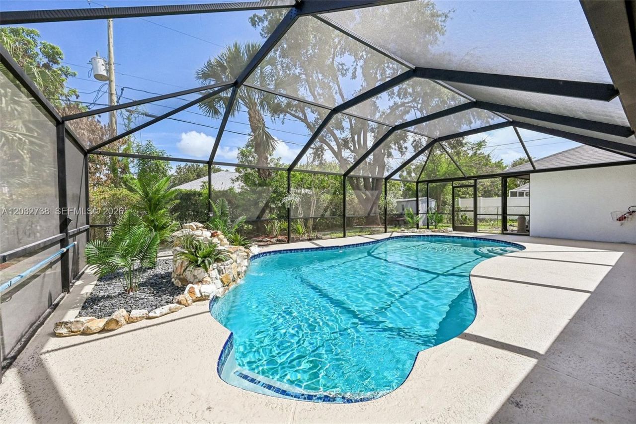 3438 SE Hart Cir , Port Saint Lucie, FL 34984 Photo