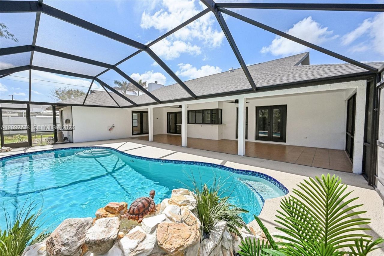 3438 SE Hart Cir , Port Saint Lucie, FL 34984 Photo