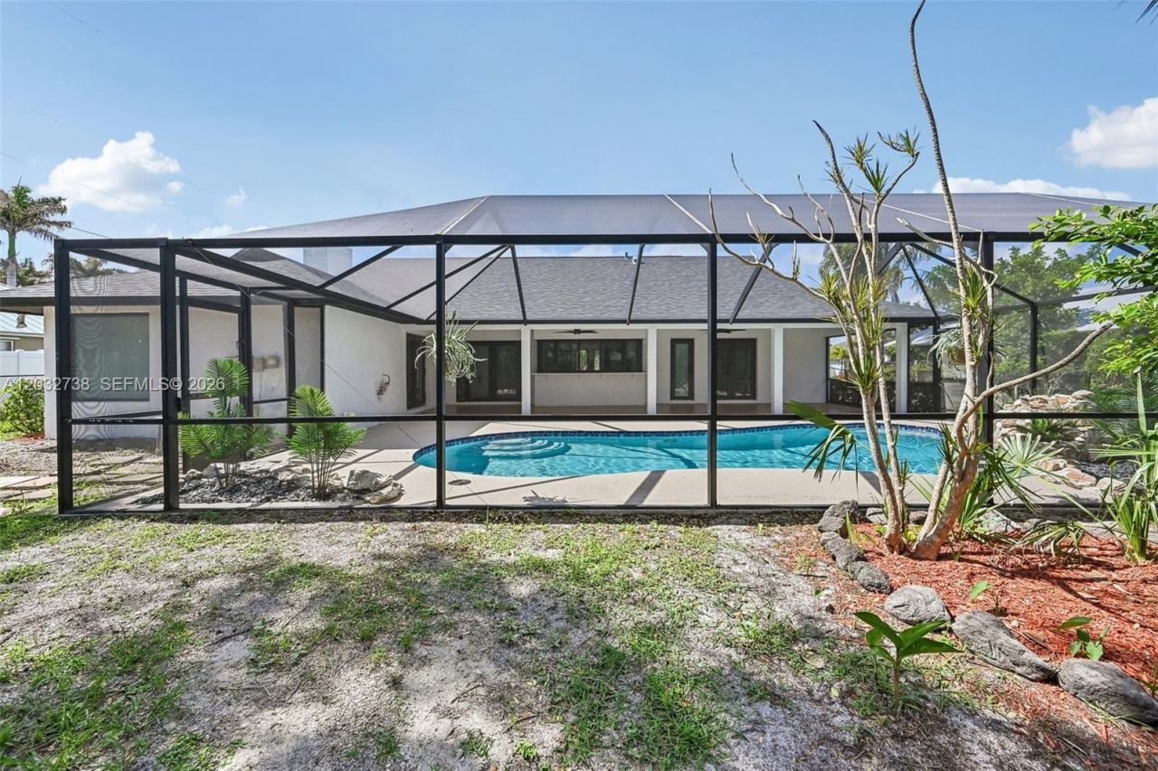 3438 SE Hart Cir , Port Saint Lucie, FL 34984 Photo