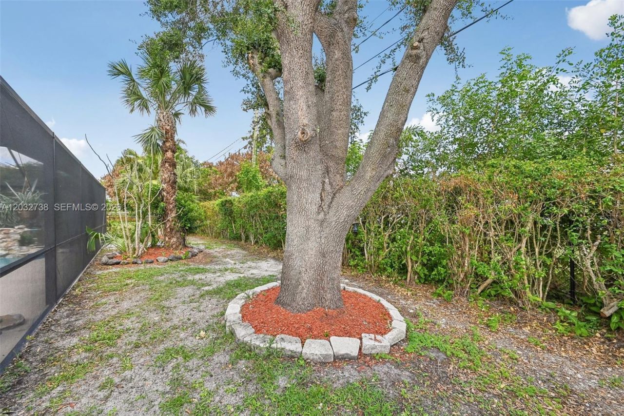 3438 SE Hart Cir , Port Saint Lucie, FL 34984 Photo