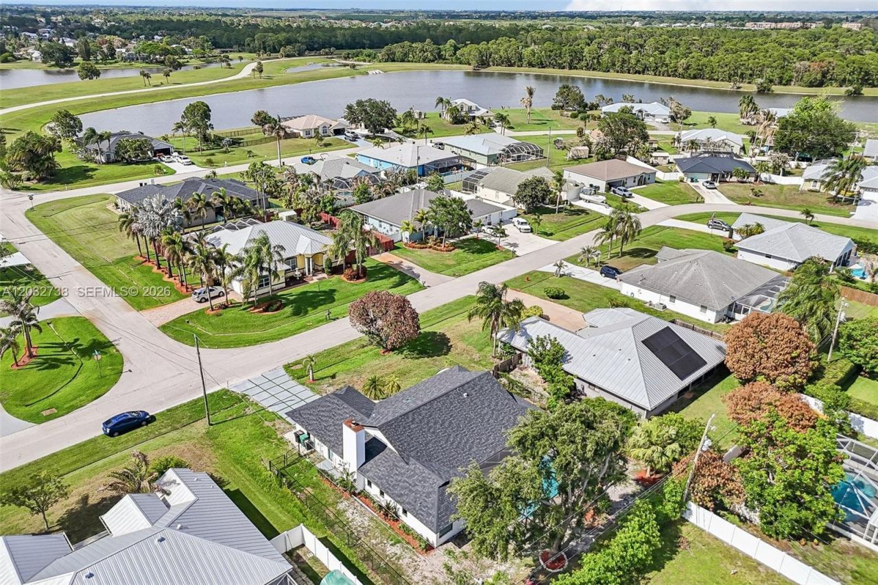 3438 SE Hart Cir , Port Saint Lucie, FL 34984 Photo