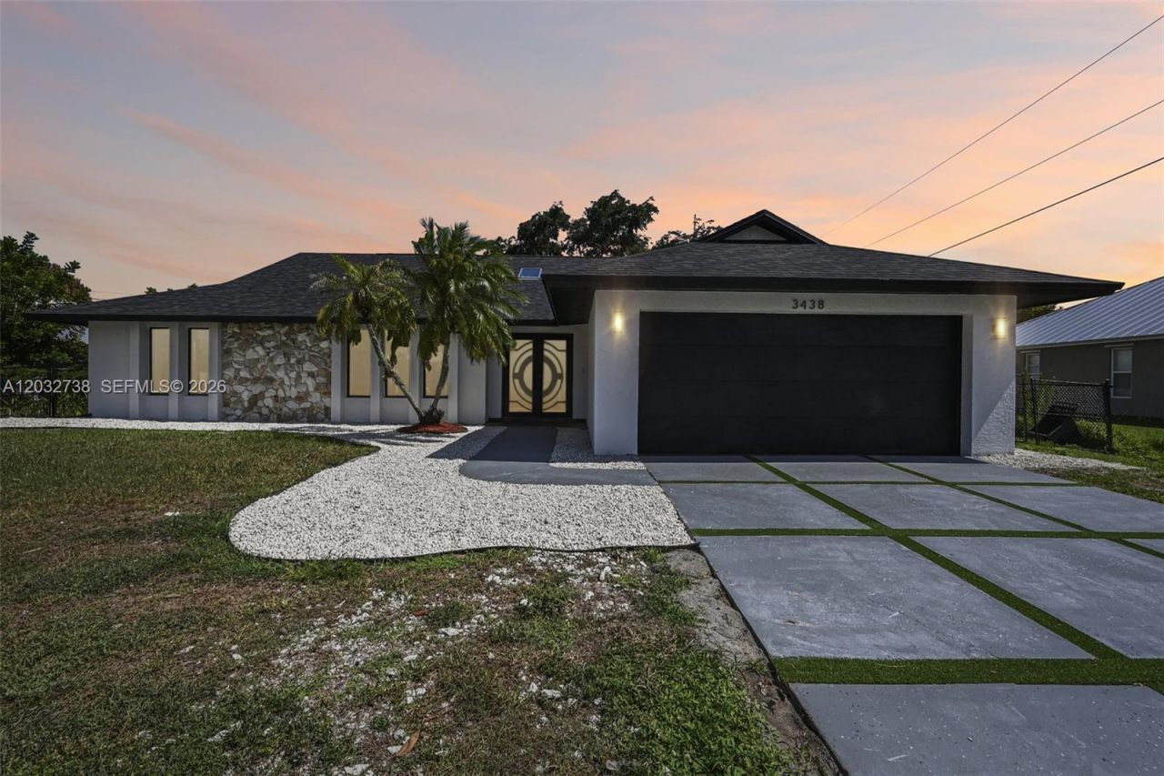 3438 SE Hart Cir , Port Saint Lucie, FL 34984 Photo