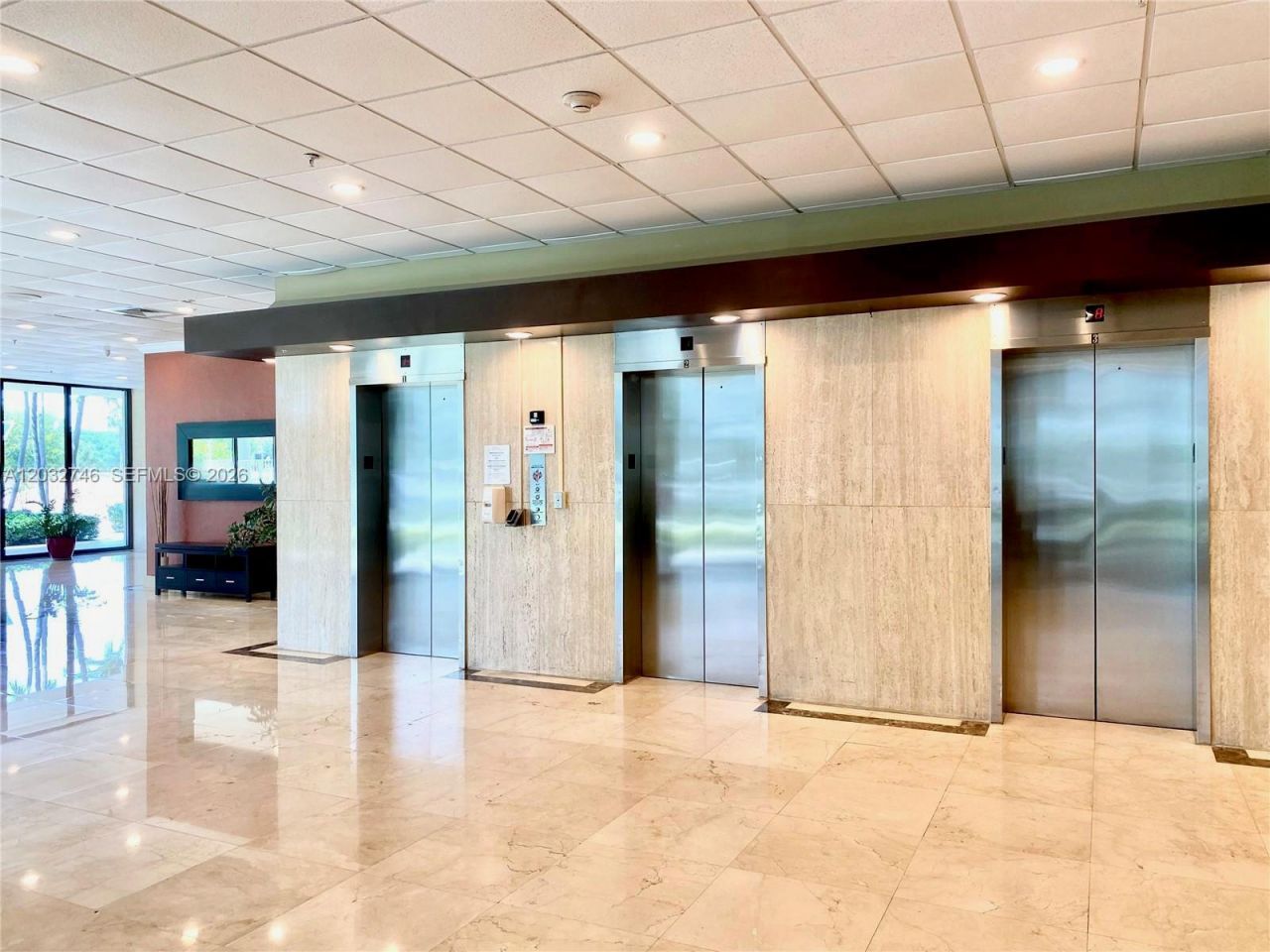 400 Kings Point Dr, Unit 309, Sunny Isles Beach, FL 33160 Photo