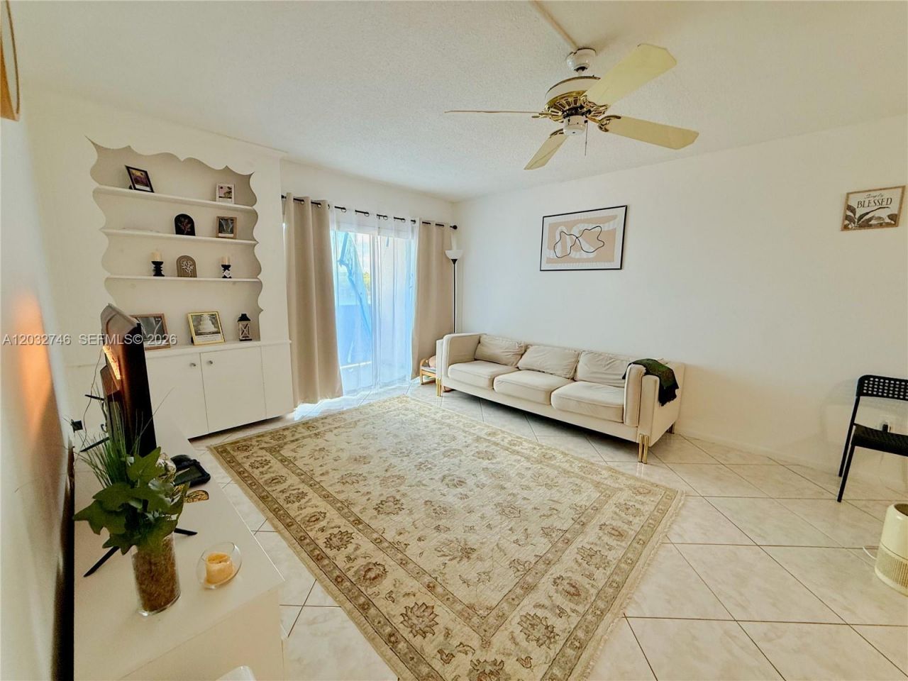 400 Kings Point Dr, Unit 309, Sunny Isles Beach, FL 33160 Photo