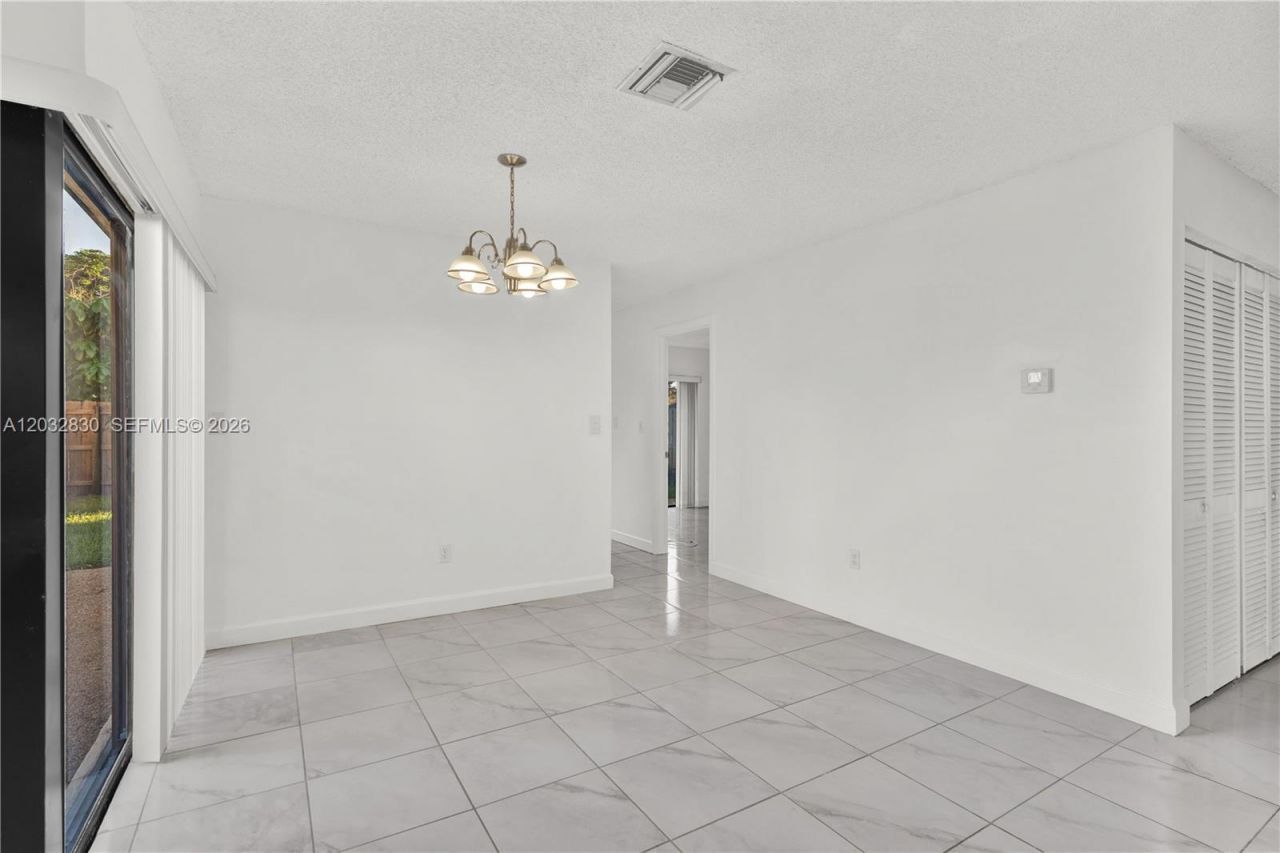 12704 SW 71st Ter , Miami, FL 33183 Photo