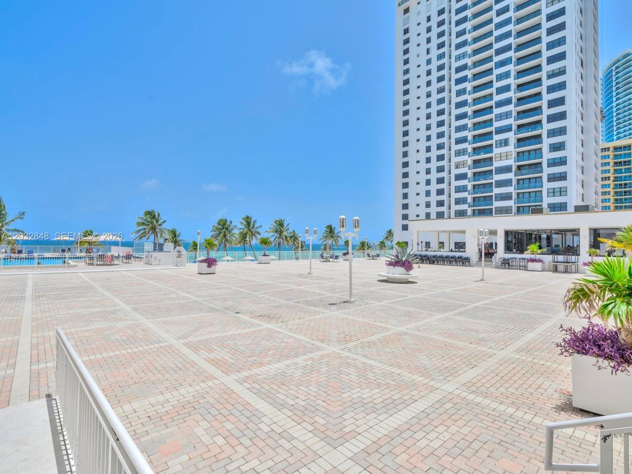 2301 S Ocean Dr , Unit 2202, Hollywood, FL 33019 Photo