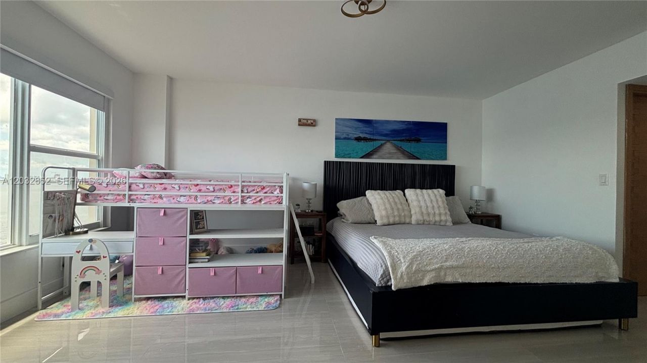 11111 NE Biscayne Blvd , Unit 16A, Miami, FL 33181 Photo