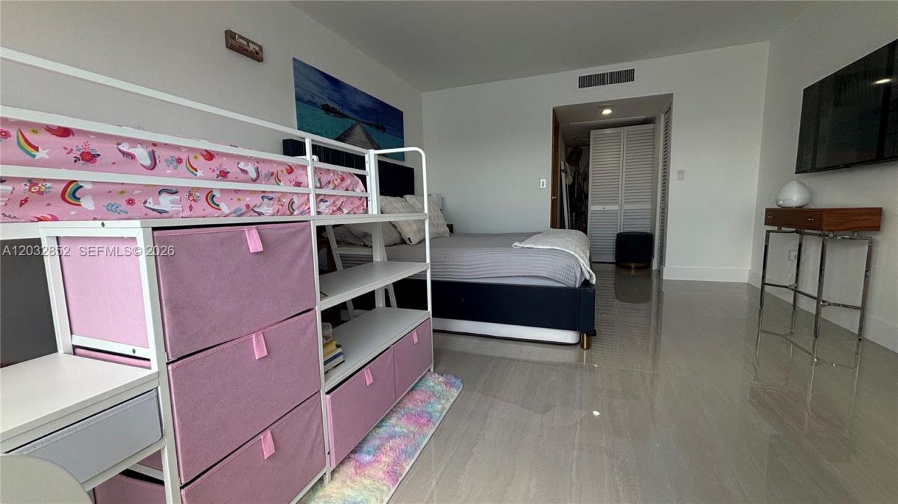 11111 NE Biscayne Blvd , Unit 16A, Miami, FL 33181 Photo