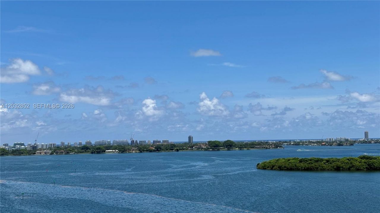 11111 NE Biscayne Blvd , Unit 16A, Miami, FL 33181 Photo