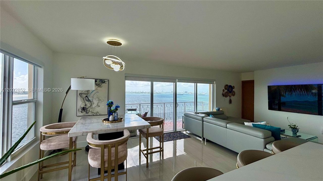 11111 NE Biscayne Blvd , Unit 16A, Miami, FL 33181 Photo