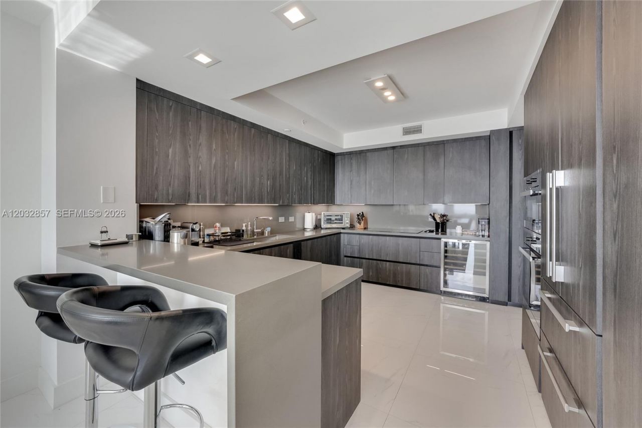 3201 NE 183rd St, Unit 1806, Aventura, FL 33160 Photo