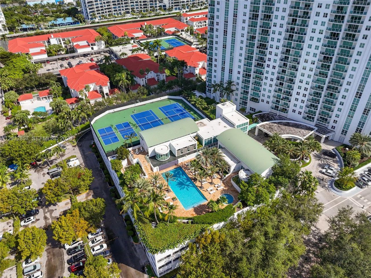 3201 NE 183rd St, Unit 1806, Aventura, FL 33160 Photo