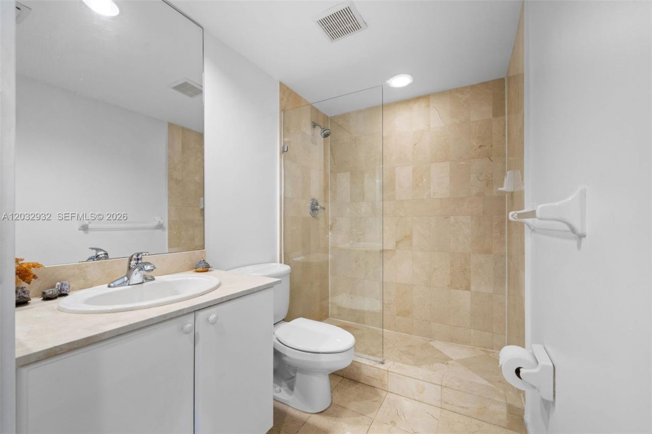 227 Michigan Ave , Unit 304, Miami Beach, FL 33139 Photo