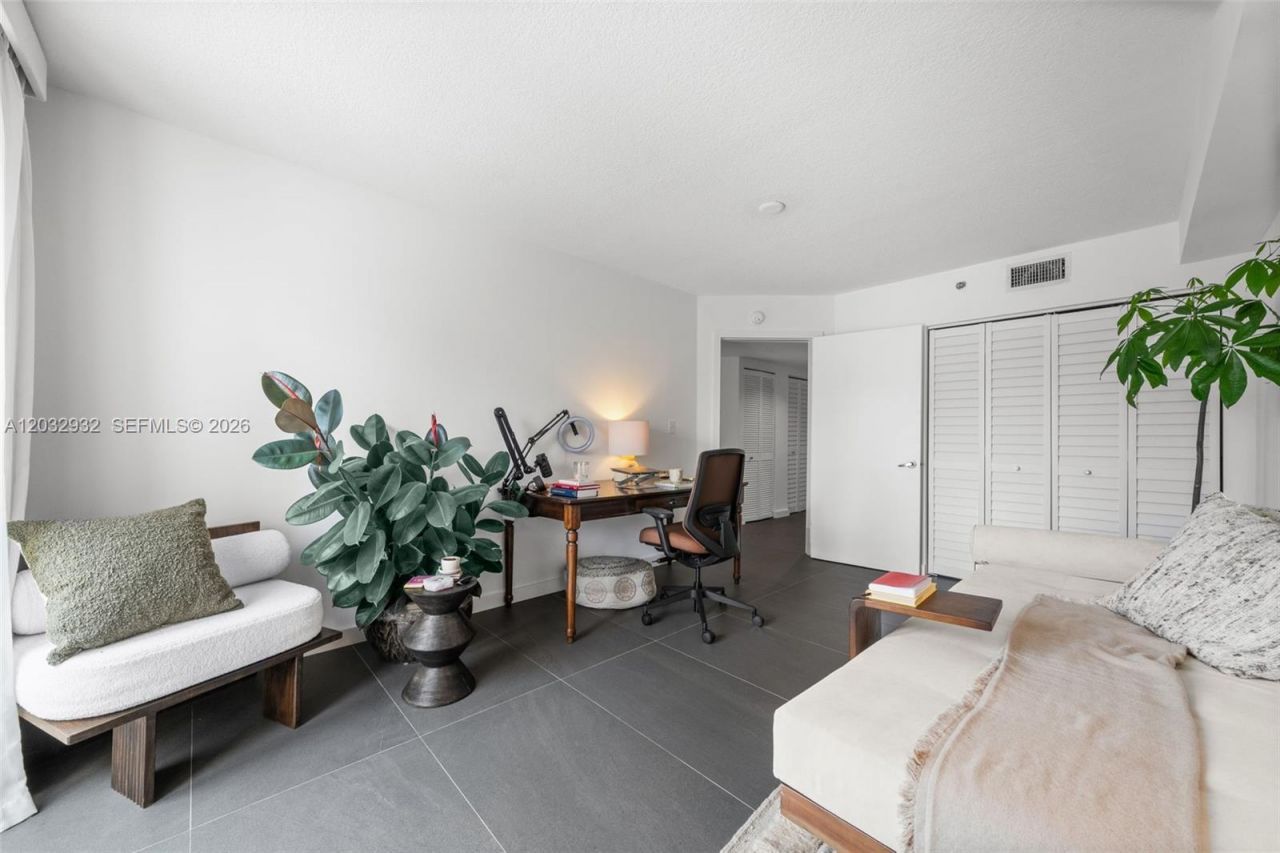 227 Michigan Ave , Unit 304, Miami Beach, FL 33139 Photo