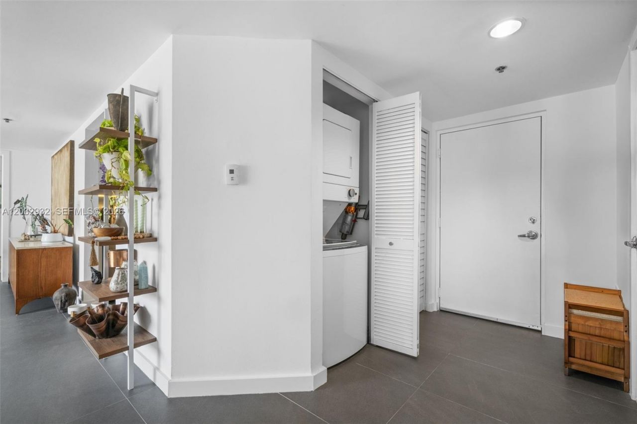 227 Michigan Ave , Unit 304, Miami Beach, FL 33139 Photo