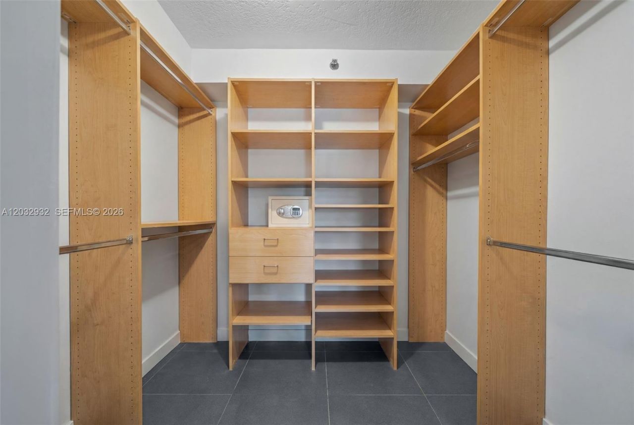 227 Michigan Ave , Unit 304, Miami Beach, FL 33139 Photo