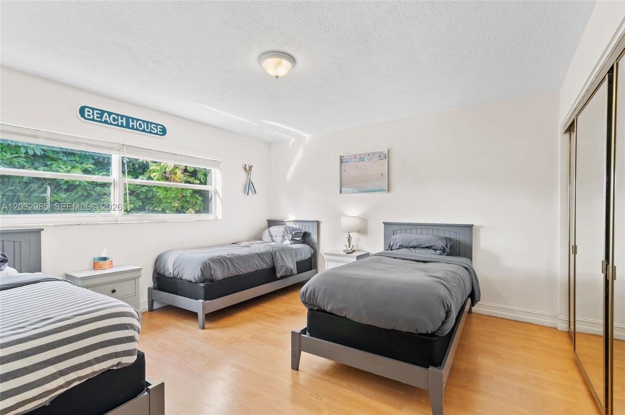 2424 NE 9th St, Unit 207, Fort Lauderdale, FL 33304 Photo