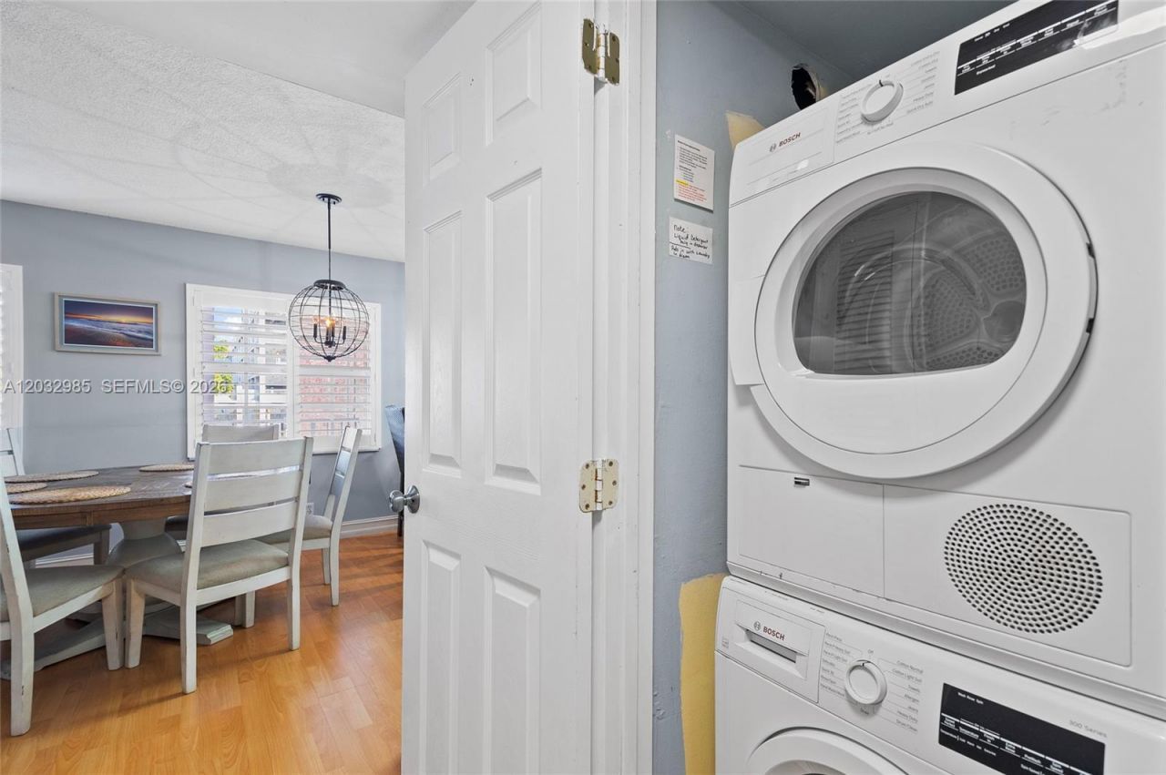 2424 NE 9th St, Unit 207, Fort Lauderdale, FL 33304 Photo