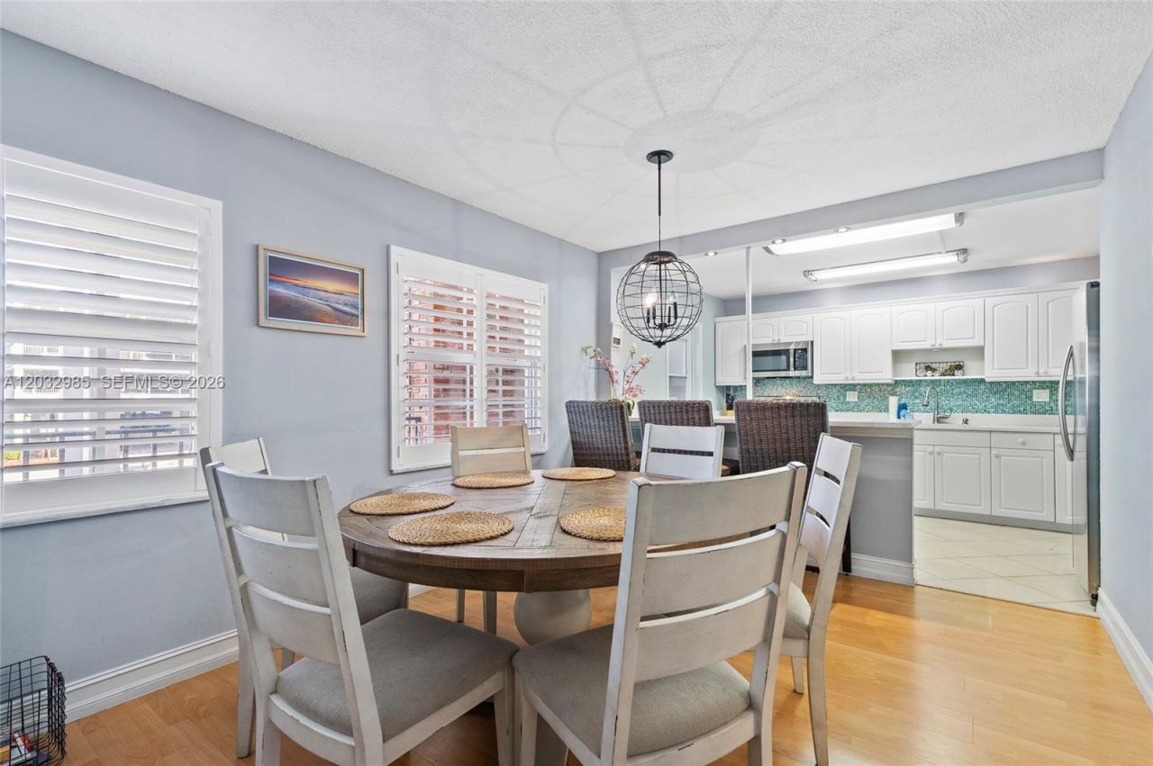 2424 NE 9th St, Unit 207, Fort Lauderdale, FL 33304 Photo