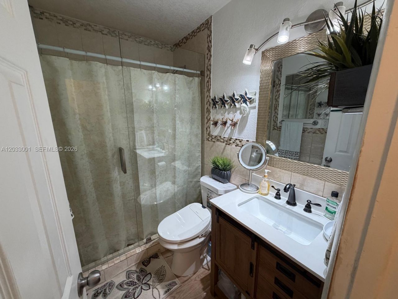500 Layne Blvd , Unit 12, Hallandale Beach, FL 33009 Photo