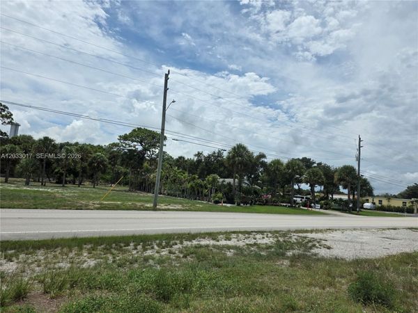 12360 SE Dixie Hwy , Hobe Sound, FL 33455