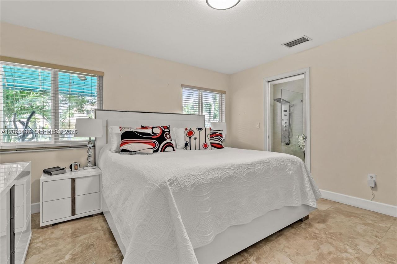 16453 SW 97th St , Miami, FL 33196 Photo