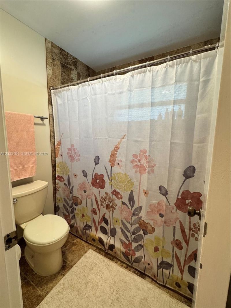 9023 Vineyard Lake Dr, Plantation, FL 33324 Photo