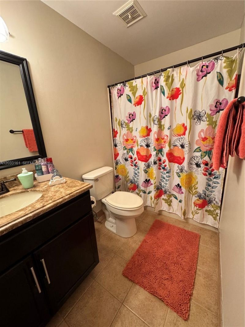 9023 Vineyard Lake Dr, Plantation, FL 33324 Photo