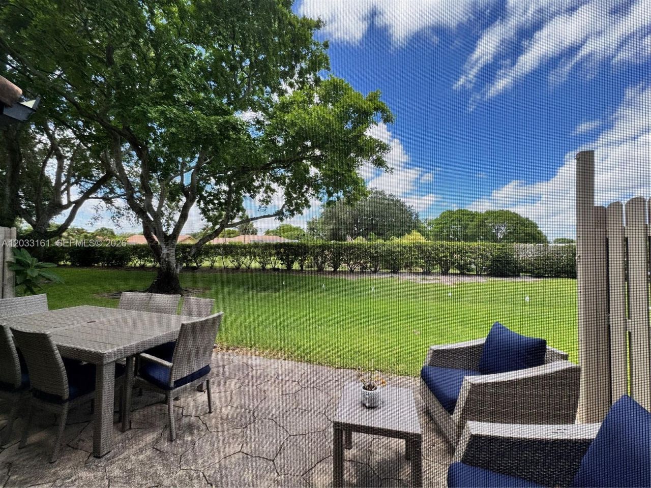 9023 Vineyard Lake Dr, Plantation, FL 33324 Photo
