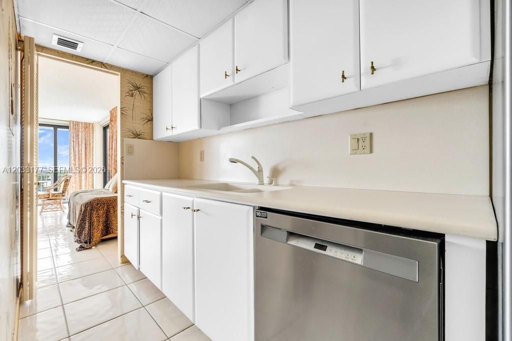 3100 NE 48th St , Unit 514, Fort Lauderdale, FL 33308 Photo