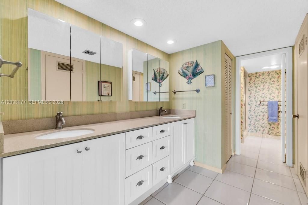 3100 NE 48th St , Unit 514, Fort Lauderdale, FL 33308 Photo
