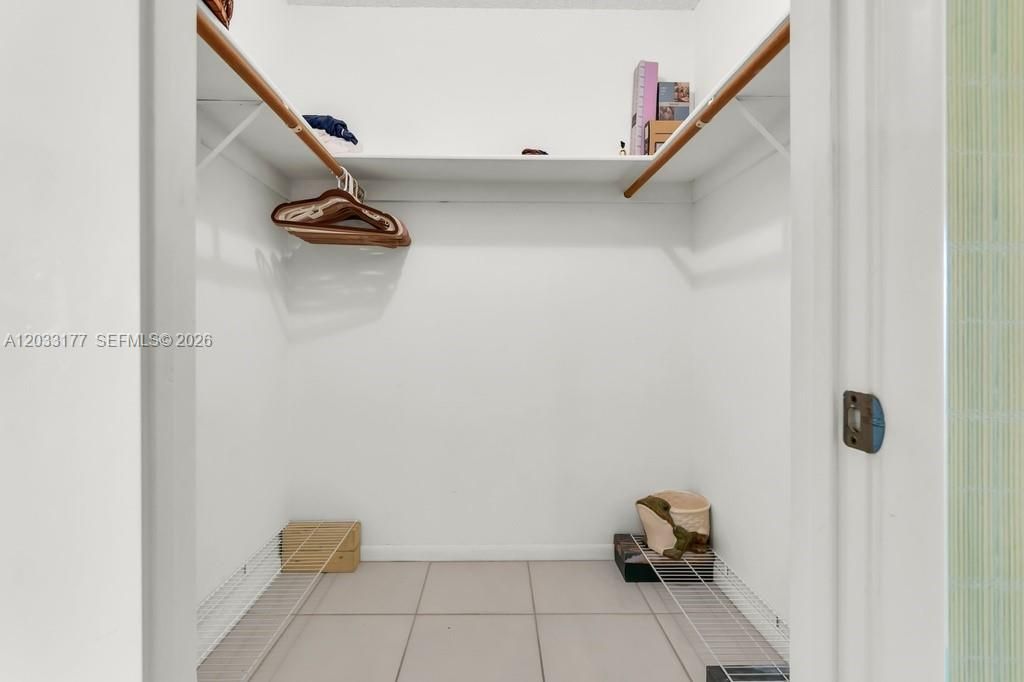 3100 NE 48th St , Unit 514, Fort Lauderdale, FL 33308 Photo
