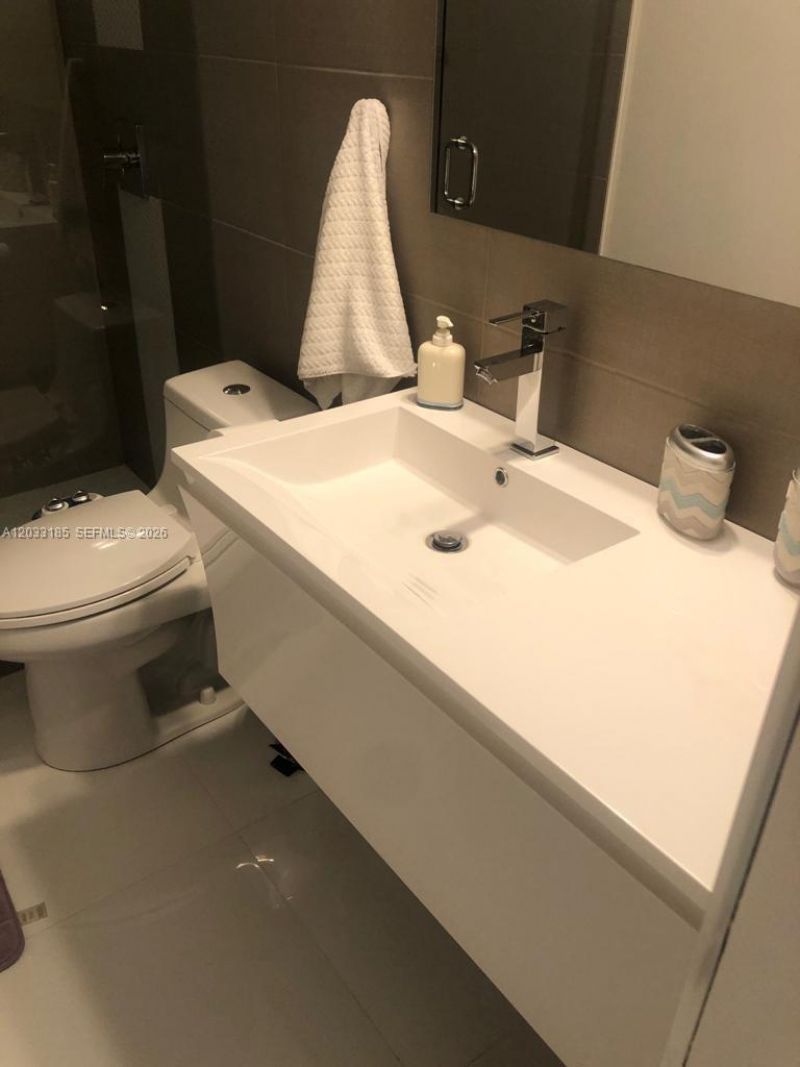2030 S Ocean Dr , Unit 1706, Hallandale Beach, FL 33009 Photo
