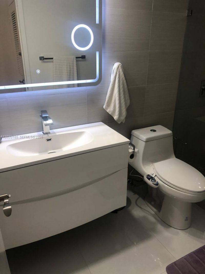 2030 S Ocean Dr , Unit 1706, Hallandale Beach, FL 33009 Photo