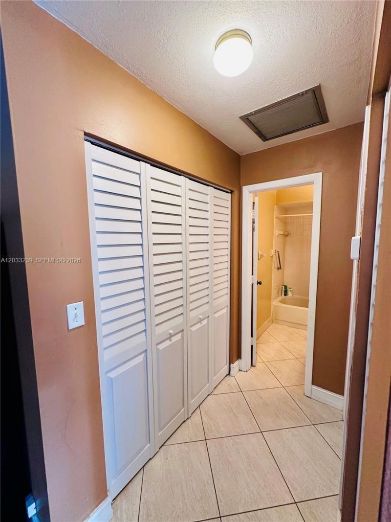 8203 NW 100th Dr , Tamarac, FL 33321 Photo