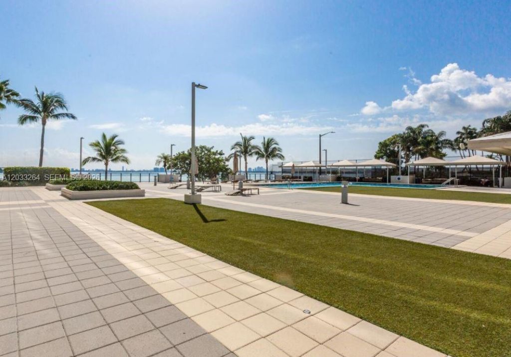 600 NE 36th St, Unit 211, Miami, FL 33137 Photo