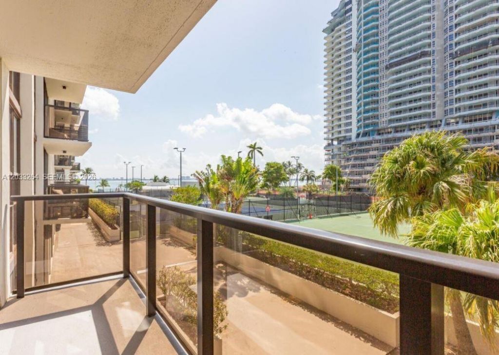 600 NE 36th St, Unit 211, Miami, FL 33137 Photo