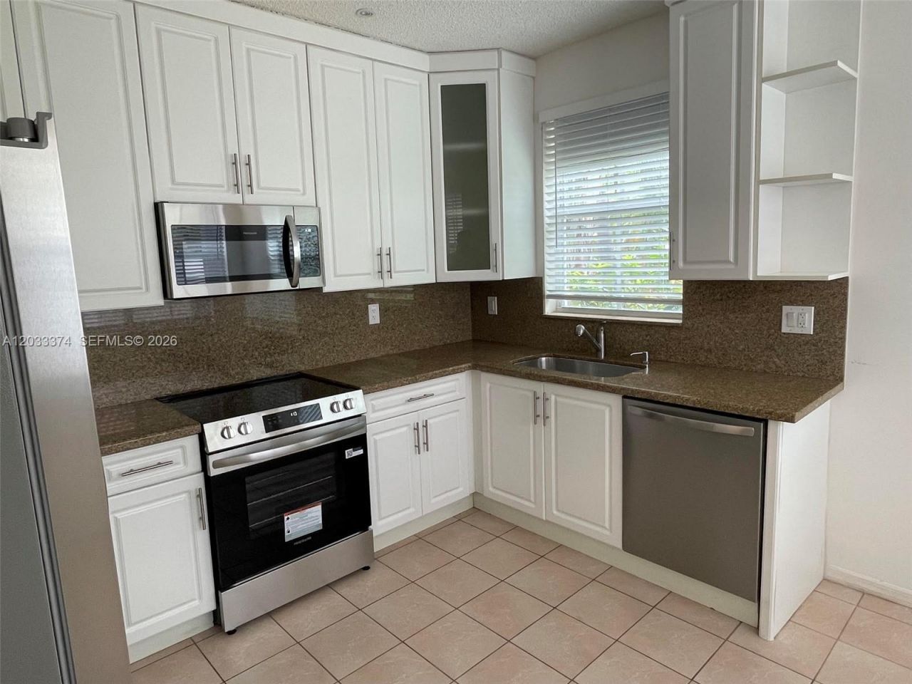 1521 Seagrape Way, Hollywood, FL 33019 Photo