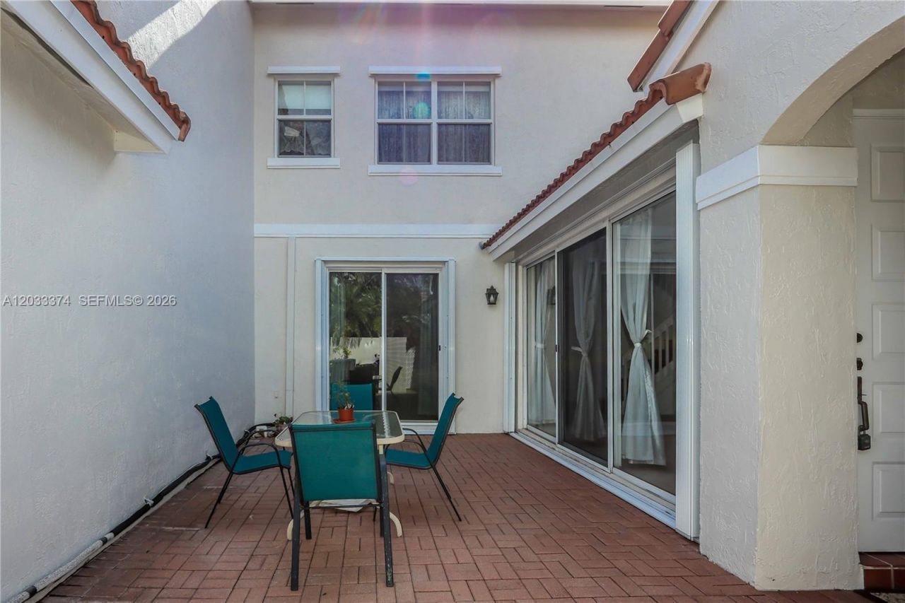 1521 Seagrape Way, Hollywood, FL 33019 Photo