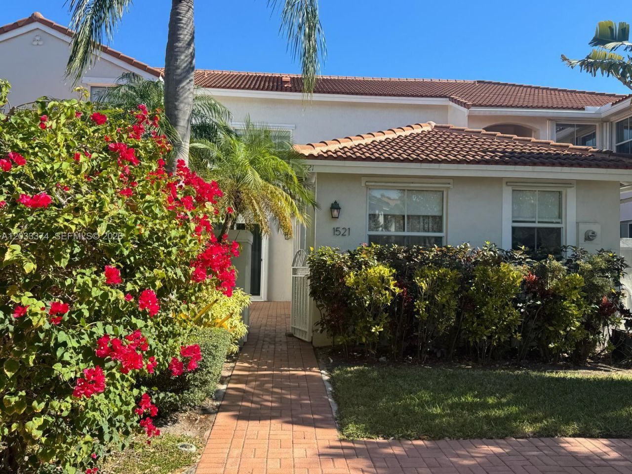 1521 Seagrape Way , Unit 1521, Hollywood, FL 33019 Photo