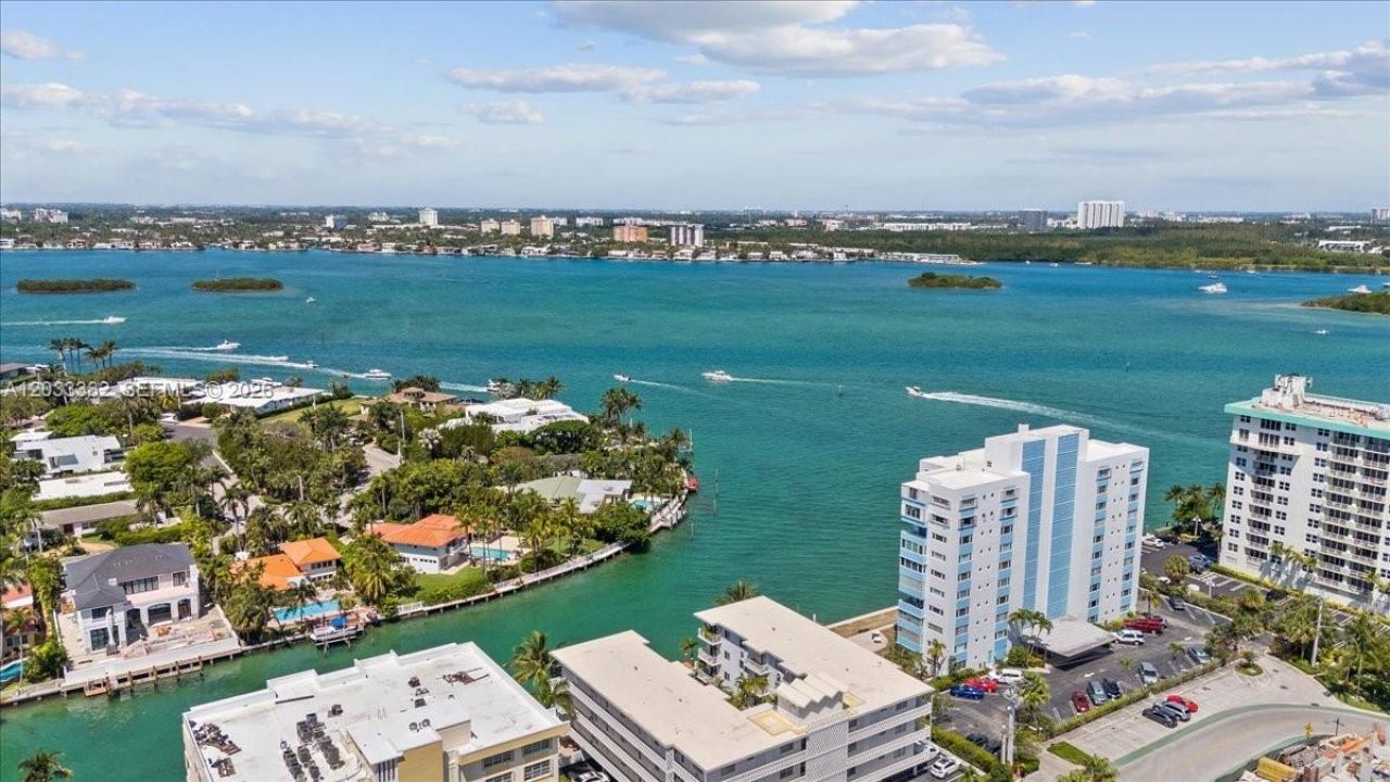 1150 101st St , Unit 502, Bay Harbor Islands, FL 33154 Photo