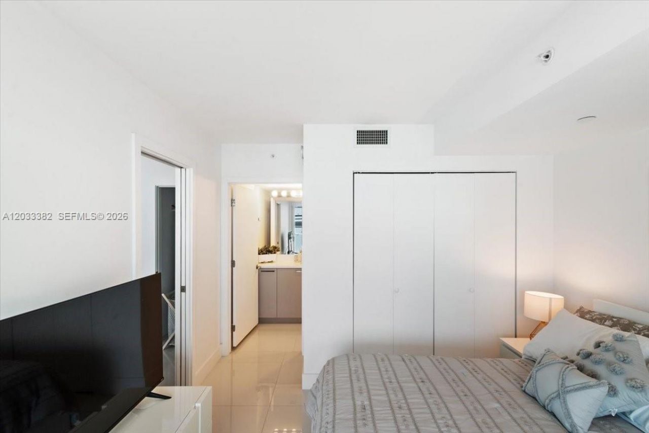 1150 101st St , Unit 502, Bay Harbor Islands, FL 33154 Photo