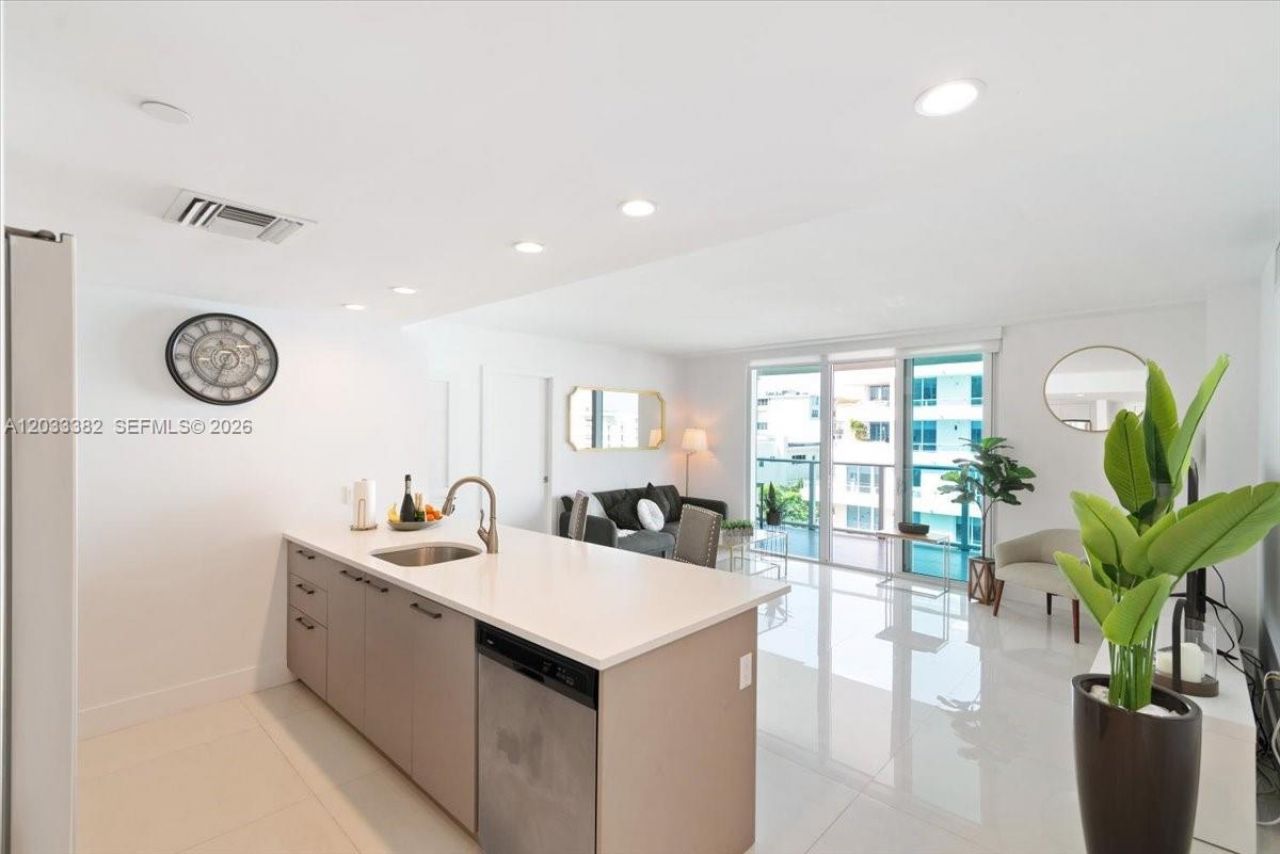1150 101st St , Unit 502, Bay Harbor Islands, FL 33154 Photo