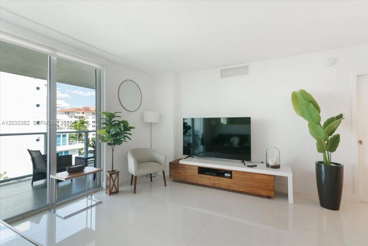1150 101st St , Unit 502, Bay Harbor Islands, FL 33154 Photo