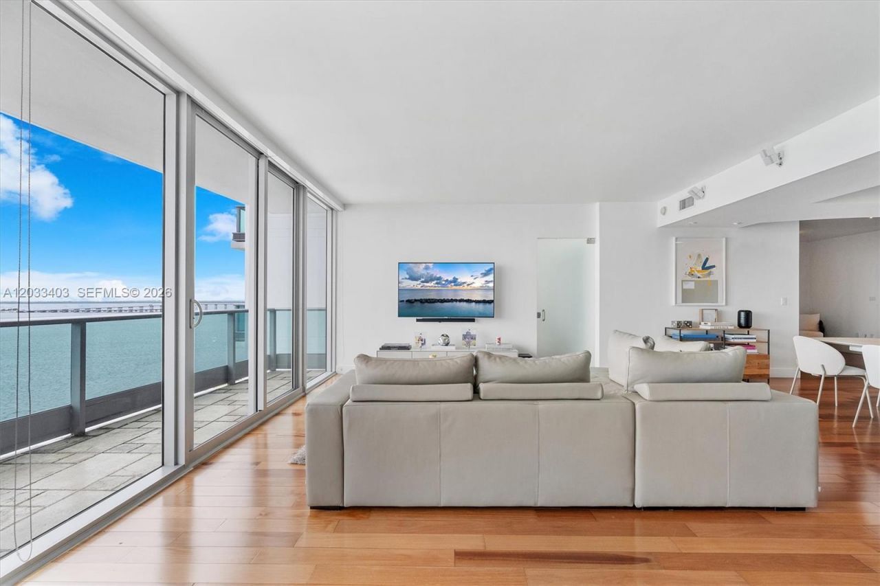 1331 Brickell Bay Dr , Unit 1409, Miami, FL 33131 Photo